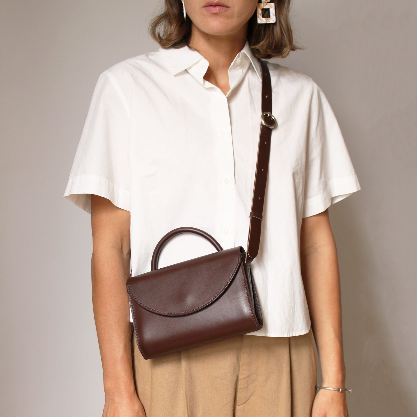 Sac Camélia poignée / Cuir chocolat