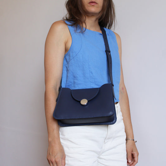 Sac Miro version M / Cuir bleu nuit
